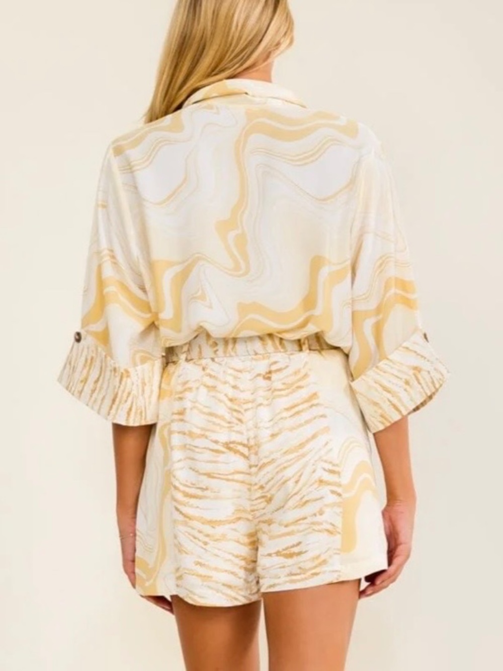 MUSTARD ANIMAL PRINT AND ABSTRACT COORD TWO PIECE SET SIZE LARGE - NWT - Picture 5 of 17